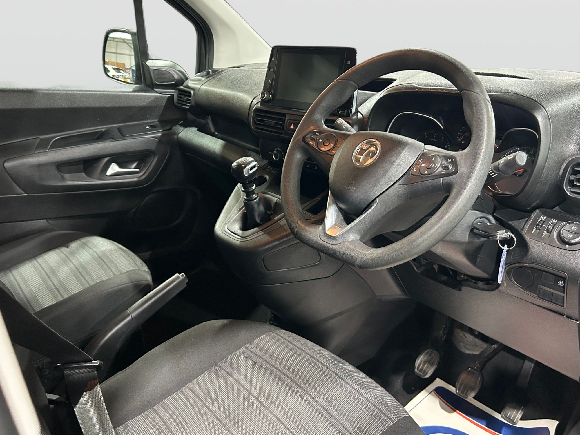 USED 2020 70 VAUXHALL COMBO LIFE 1.2 Turbo GPF Energy MPV 5dr Petrol Manual Euro 6 (s/s) (7 Seat) (110 ps) 