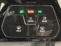 USED 2021 71 VOLKSWAGEN GOLF 1.0 eTSI MHEV Life DSG Euro 6 (s/s) 5dr Retracting Tow Bar - One Owner