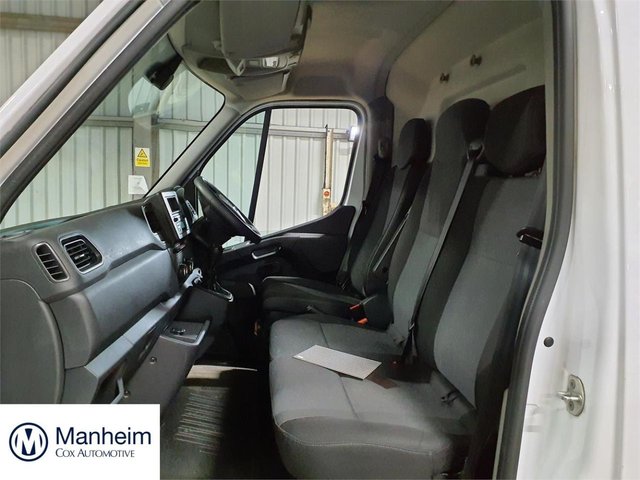 View our RENAULT MASTER