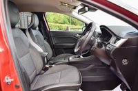 USED 2022 72 RENAULT CAPTUR 1.6 E-TECH techno SUV 5dr Petrol Hybrid Auto Euro 6 (s/s) (145 ps) 1 LADY OWNER + FULL HISTORY! CARPLAY, NAV, CAMERA, SENSORS, DAB!
