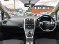 USED 2010 60 TOYOTA AURIS 1.8 VVT-h T4 Hatchback 5dr Petrol Hybrid CVT Euro 5 (s/s) (136 ps) Auto_&pound;20 Tax_Hybrid_Low Miles_Ulez