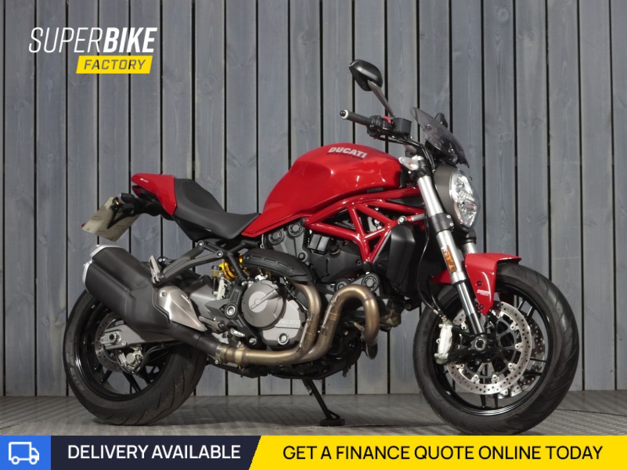 DUCATI Monster 821