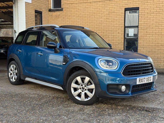 View our MINI Countryman 1.5 Cooper SUV 5dr Petrol Auto Euro 6 (s/s) (136 ps)