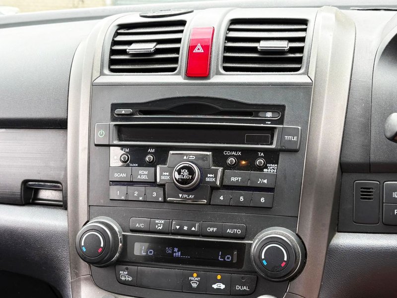 2010 Honda CR-V in silver — photo 12 of 18