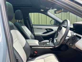 View our LAND ROVER RANGE ROVER EVOQUE