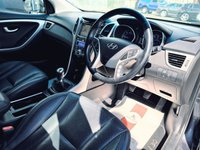 USED 2017 66 HYUNDAI I30 1.6 CRDi Blue Drive Premium Hatchback 5dr Diesel Manual Euro 6 (s/s) (136 ps) 