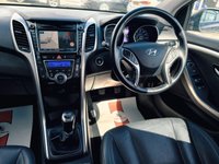 USED 2017 66 HYUNDAI I30 1.6 CRDi Blue Drive Premium Hatchback 5dr Diesel Manual Euro 6 (s/s) (136 ps) 