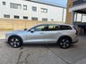 USED 2020 70 VOLVO V60 CROSS COUNTRY 2.0 B5 MHEV Estate 5dr Petrol Hybrid Auto AWD Euro 6 (s/s) (250 ps) 