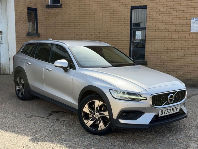 View our Volvo V60 Cross Country range