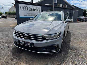 View our VOLKSWAGEN PASSAT