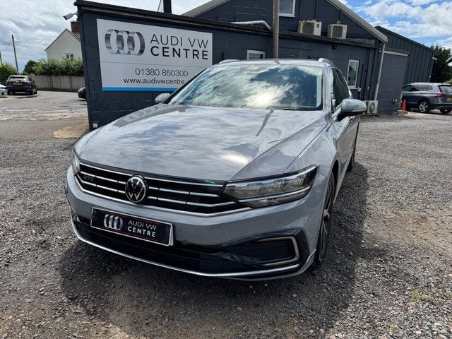 View our VOLKSWAGEN PASSAT