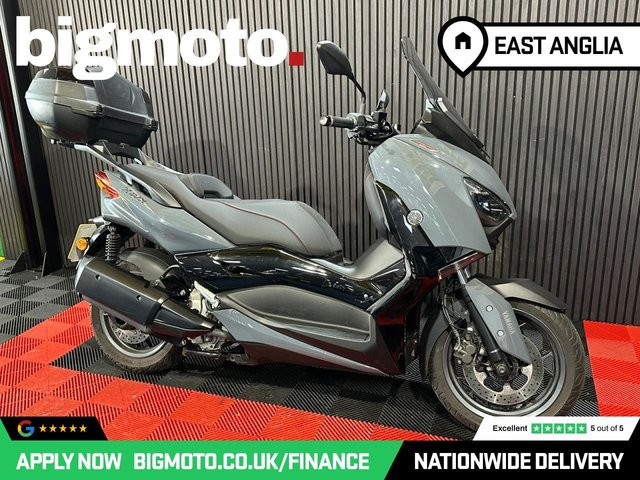 View our YAMAHA XMAX 300