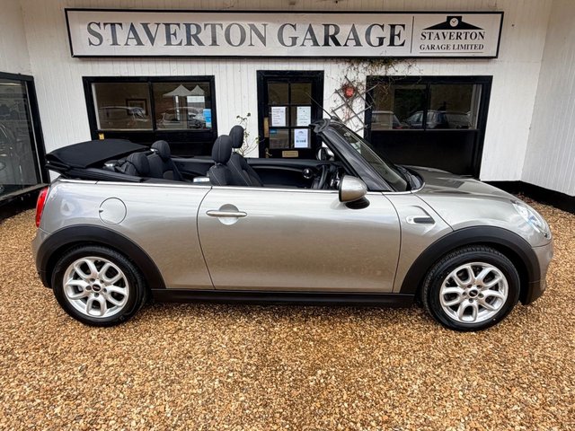 View our MINI CONVERTIBLE