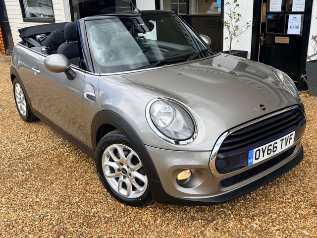 View our MINI Convertible 1.5 Cooper Convertible 2dr Petrol Manual Euro 6 (s/s) (136 ps)
