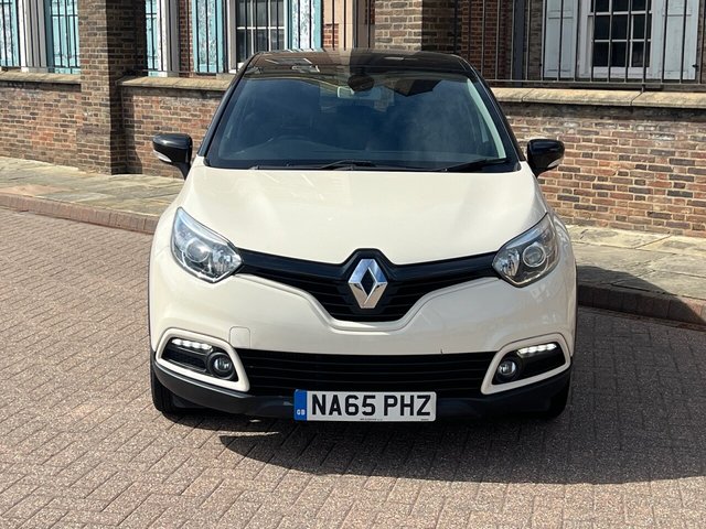 View our RENAULT CAPTUR
