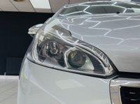 USED 2018 67 PEUGEOT 208 1.2 PureTech Allure Premium Hatchback 5dr Petrol Manual Euro 6 (s/s) (82 ps) 