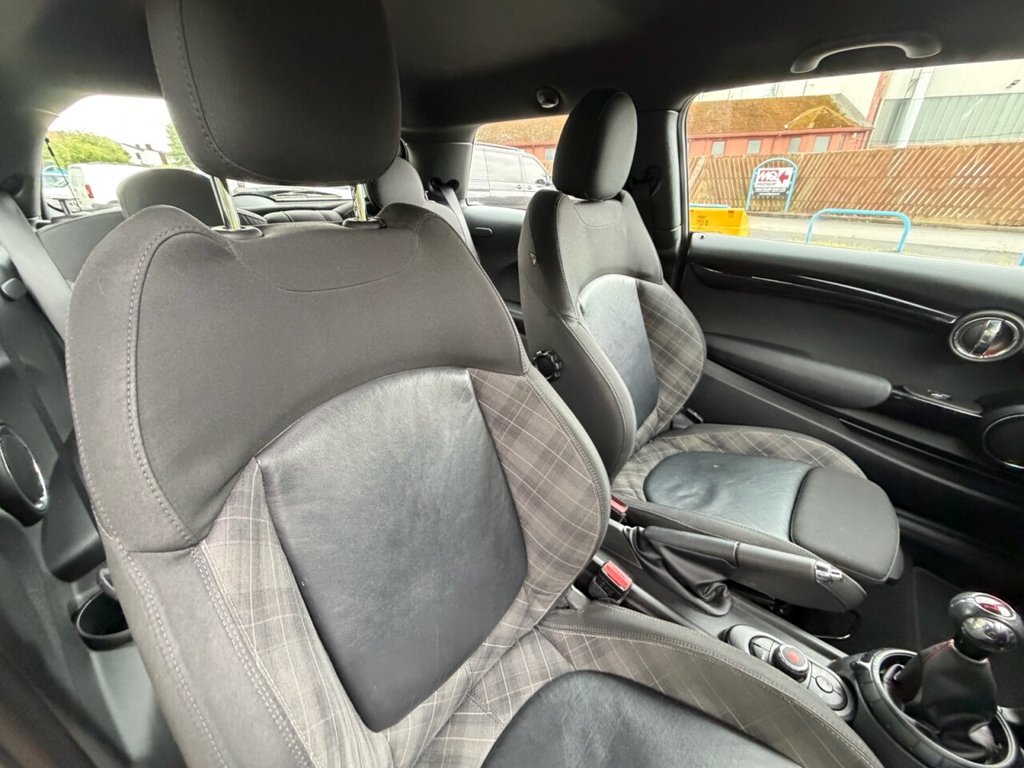 USED 2014 64 MINI HATCH 2.0 Cooper S Hatchback 3dr Petrol Manual Euro 6 (s/s) (192 ps) JCW PACK, LEATHER, 2KEYS, LOW MILES