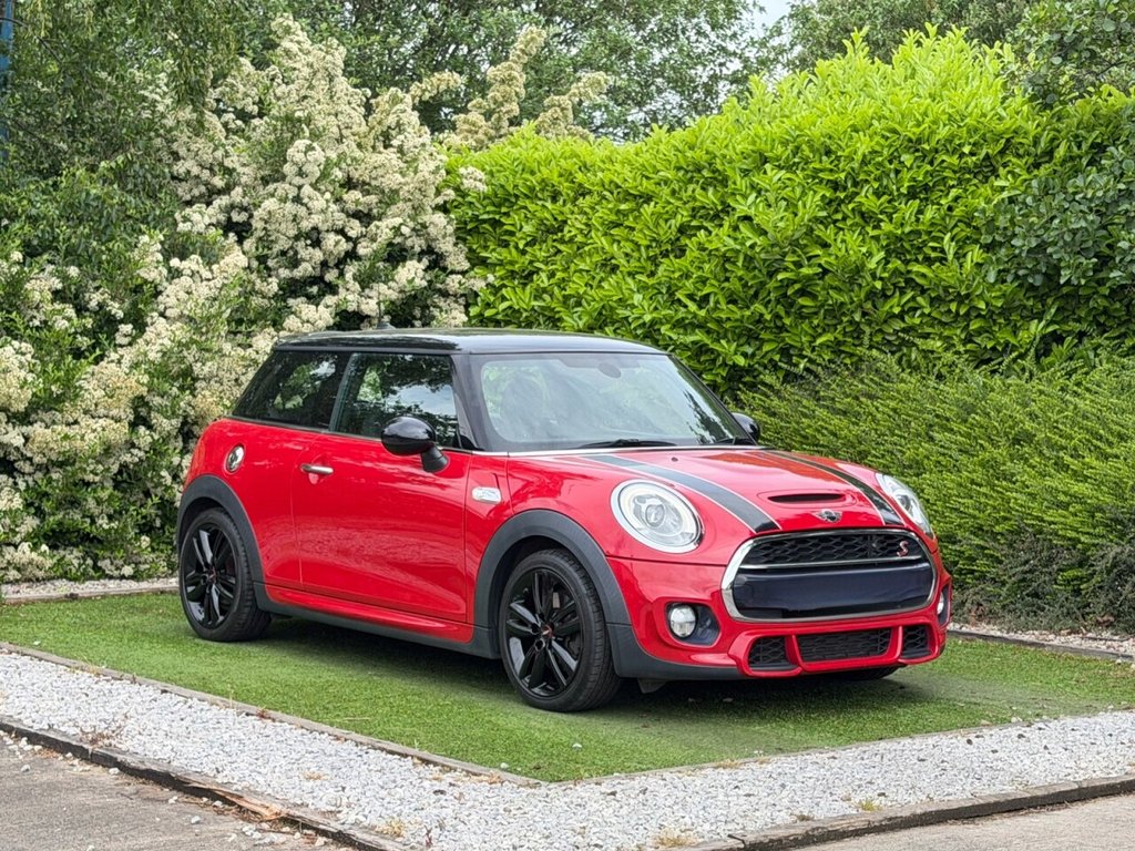 USED 2014 64 MINI HATCH 2.0 Cooper S Hatchback 3dr Petrol Manual Euro 6 (s/s) (192 ps) JCW PACK, LEATHER, 2KEYS, LOW MILES