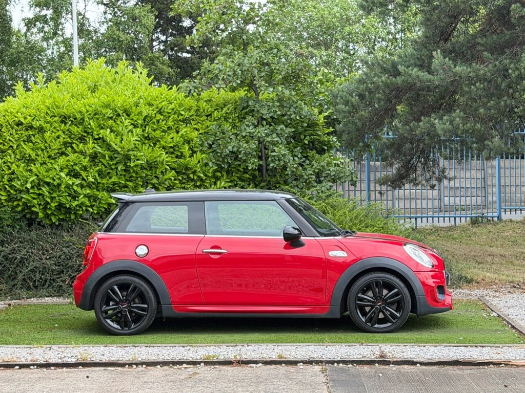 USED 2014 64 MINI HATCH 2.0 Cooper S Hatchback 3dr Petrol Manual Euro 6 (s/s) (192 ps) JCW PACK, LEATHER, 2KEYS, LOW MILES