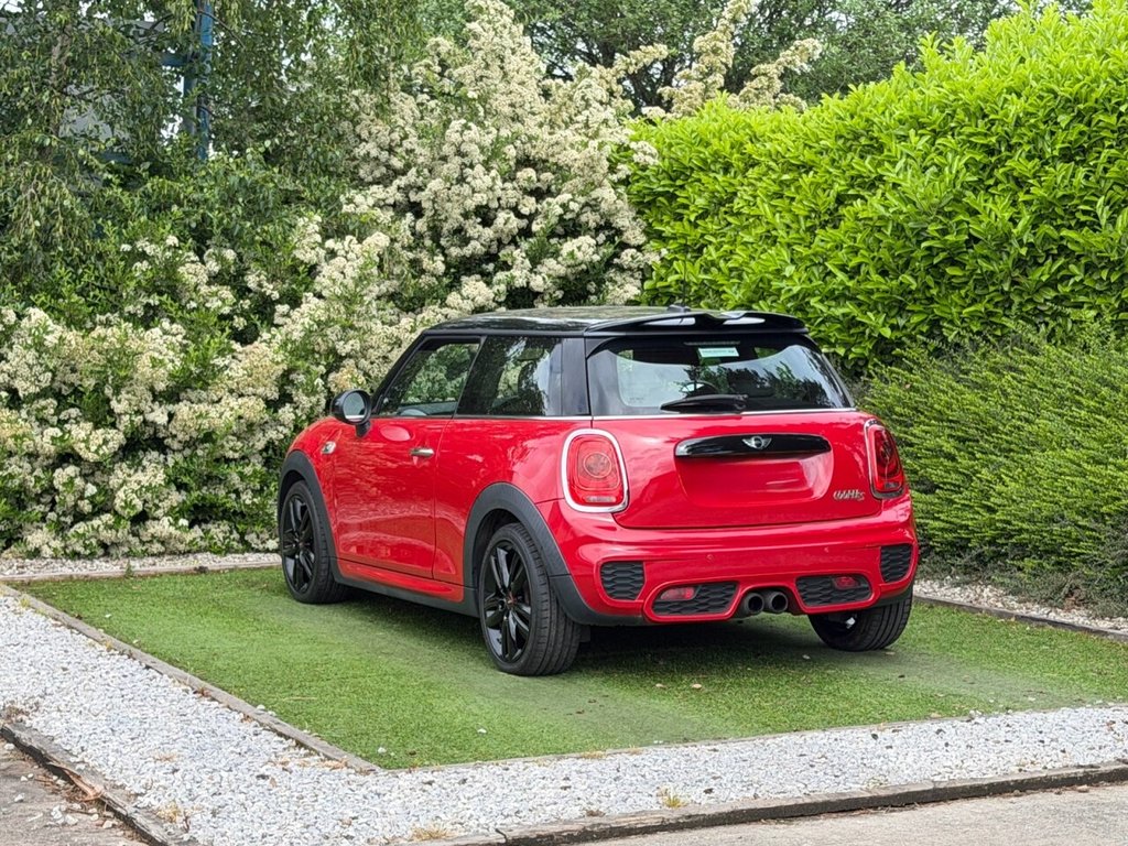 USED 2014 64 MINI HATCH 2.0 Cooper S Hatchback 3dr Petrol Manual Euro 6 (s/s) (192 ps) JCW PACK, LEATHER, 2KEYS, LOW MILES