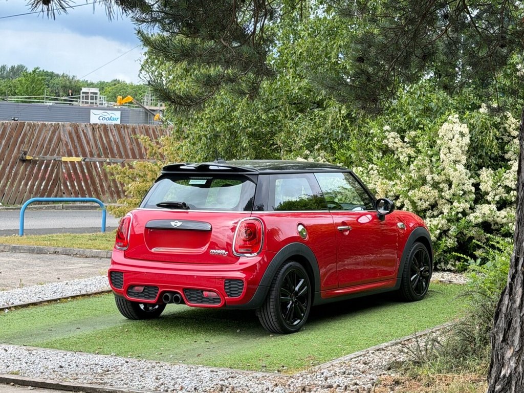 USED 2014 64 MINI HATCH 2.0 Cooper S Hatchback 3dr Petrol Manual Euro 6 (s/s) (192 ps) JCW PACK, LEATHER, 2KEYS, LOW MILES