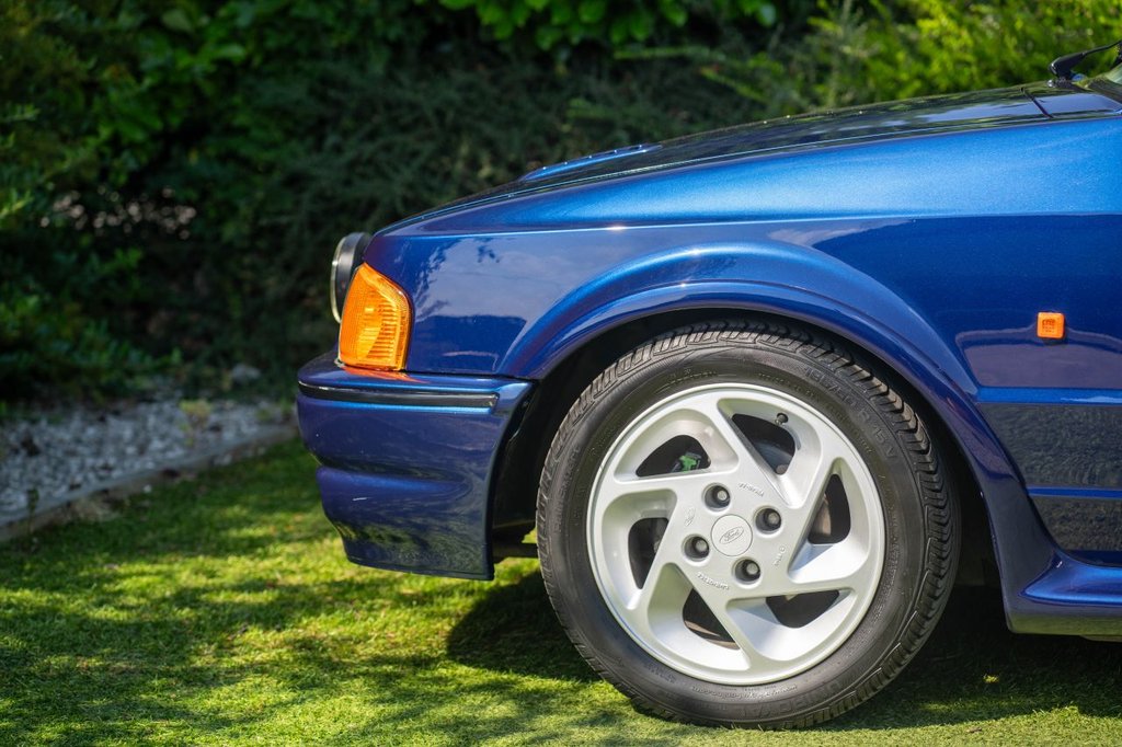 USED 1990 H FORD ESCORT 1.6i SE 500 CONVERTIBLE 