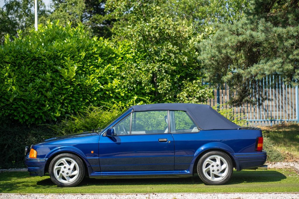 USED 1990 H FORD ESCORT 1.6i SE 500 CONVERTIBLE 