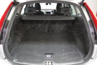 USED 2015 15 VOLVO XC60 2.4 D5 SE Lux Nav Auto AWD Euro 6 (s/s) 5dr FULL HISTORY INC CAMBELT
