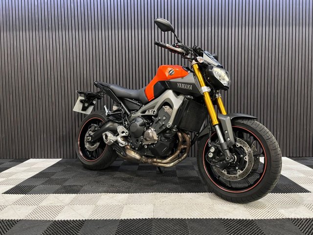 View our YAMAHA MT-09
