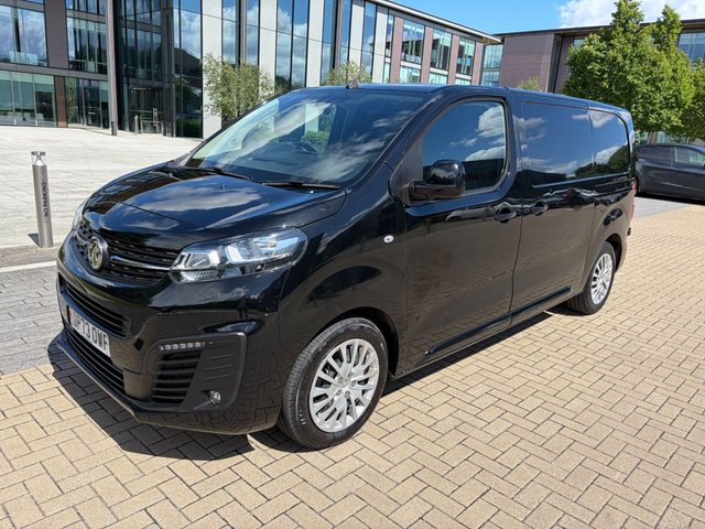 View our Vauxhall Vivaro F2700 1.5TurboD EU6 S/S L1 H1 120ps *AIRCON*SATNAV*CAMERA*SENSORS*TWIN SLD*E/PACK*