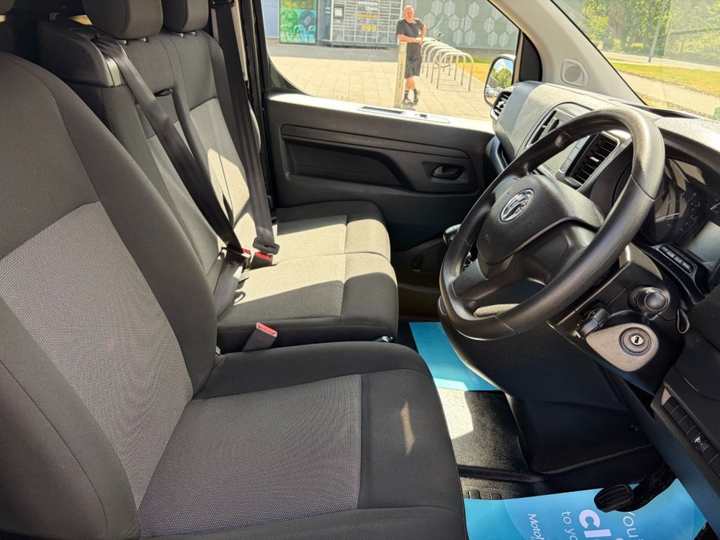 USED 2024 73 VAUXHALL VIVARO F2700 1.5TurboD EU6 S/S L1 H1 120ps *AIRCON*SATNAV*CAMERA*SENSORS*TWIN SLD*E/PACK* 2700KG-EU6-S/S-A/C-SENSORS-E/P