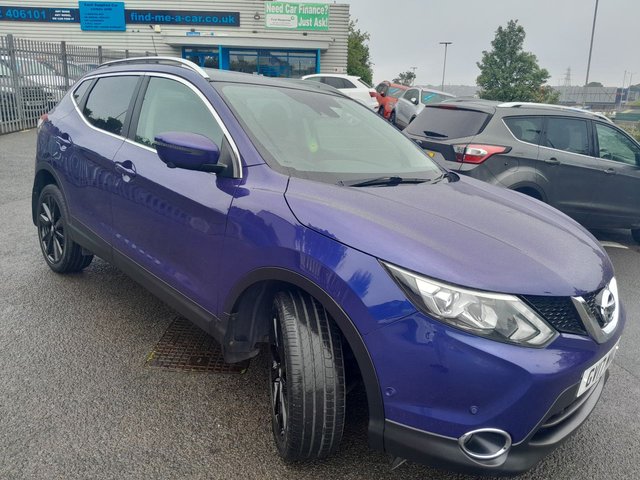 View our NISSAN QASHQAI