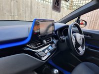 USED 2020 70 TOYOTA C-HR 2.0 VVT-h Dynamic SUV 5dr Petrol Hybrid CVT Euro 6 (s/s) (184 ps) ** WE OFFER FINANCE ON THIS CAR **