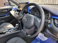 USED 2020 70 TOYOTA C-HR 2.0 VVT-h Dynamic SUV 5dr Petrol Hybrid CVT Euro 6 (s/s) (184 ps) ** WE OFFER FINANCE ON THIS CAR **