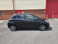USED 2014 14 TOYOTA YARIS 1.33 Dual VVT-i Icon Plus Hatchback 5dr Petrol Manual Euro 5 (99 ps) HUGE SPEC FULL JUST SERVICED