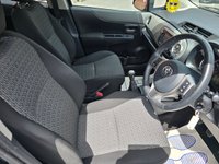 USED 2014 14 TOYOTA YARIS 1.33 Dual VVT-i Icon Plus Hatchback 5dr Petrol Manual Euro 5 (99 ps) HUGE SPEC FULL JUST SERVICED