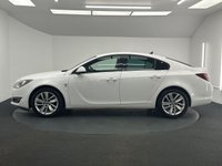 USED 2015 65 VAUXHALL INSIGNIA 1.6 CDTi SRi Nav Hatchback 5dr Diesel Manual Euro 6 (s/s) (136 ps) FULL VAUXHALL HISTORY + SAT NAV