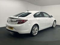 USED 2015 65 VAUXHALL INSIGNIA 1.6 CDTi SRi Nav Hatchback 5dr Diesel Manual Euro 6 (s/s) (136 ps) FULL VAUXHALL HISTORY + SAT NAV