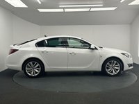 USED 2015 65 VAUXHALL INSIGNIA 1.6 CDTi SRi Nav Hatchback 5dr Diesel Manual Euro 6 (s/s) (136 ps) FULL VAUXHALL HISTORY + SAT NAV