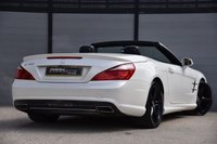 USED 2015 V MERCEDES-BENZ SL 3.0 SL400 AMG Sport Convertible 2dr Petrol G-Tronic+ Euro 6 (s/s) (333 ps) Full Mercedes-Benz Service History | Glass Panoramic Roof | 2 Keys | Satellite Navigation | Electric Convertible Roof | Full Black Leather Interior | Low Mileage | MOT Valid (22/02/2027)