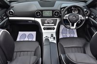 USED 2015 V MERCEDES-BENZ SL 3.0 SL400 AMG Sport Convertible 2dr Petrol G-Tronic+ Euro 6 (s/s) (333 ps) Full Mercedes-Benz Service History | Glass Panoramic Roof | 2 Keys | Satellite Navigation | Electric Convertible Roof | Full Black Leather Interior | Low Mileage | MOT Valid (22/02/2027)