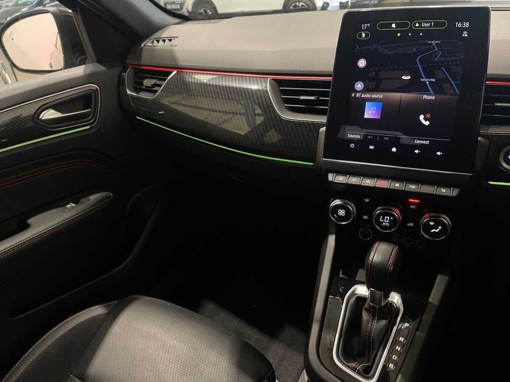 USED 2022 71 RENAULT ARKANA 1.6 E-TECH r.s. line SUV 5dr Petrol Hybrid Auto 2WD Euro 6 (s/s) (145 bhp) wireless accessory charging pad