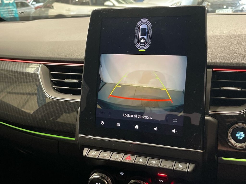 USED 2022 71 RENAULT ARKANA 1.6 E-TECH r.s. line SUV 5dr Petrol Hybrid Auto 2WD Euro 6 (s/s) (145 bhp) wireless accessory charging pad
