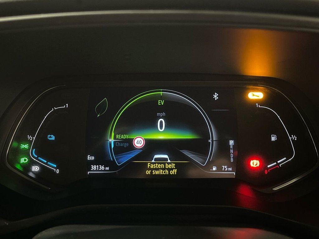 USED 2022 71 RENAULT ARKANA 1.6 E-TECH r.s. line SUV 5dr Petrol Hybrid Auto 2WD Euro 6 (s/s) (145 bhp) wireless accessory charging pad