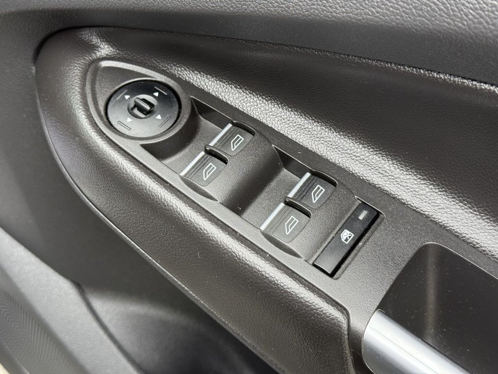 USED 2015 15 FORD KUGA 2.0 TDCi Titanium SUV 5dr Diesel Powershift AWD Euro 6 (s/s) (180 ps) Rear Parking Sensors CD Player