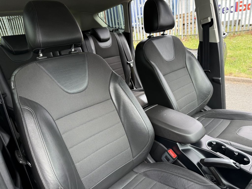 USED 2015 15 FORD KUGA 2.0 TDCi Titanium SUV 5dr Diesel Powershift AWD Euro 6 (s/s) (180 ps) Rear Parking Sensors CD Player