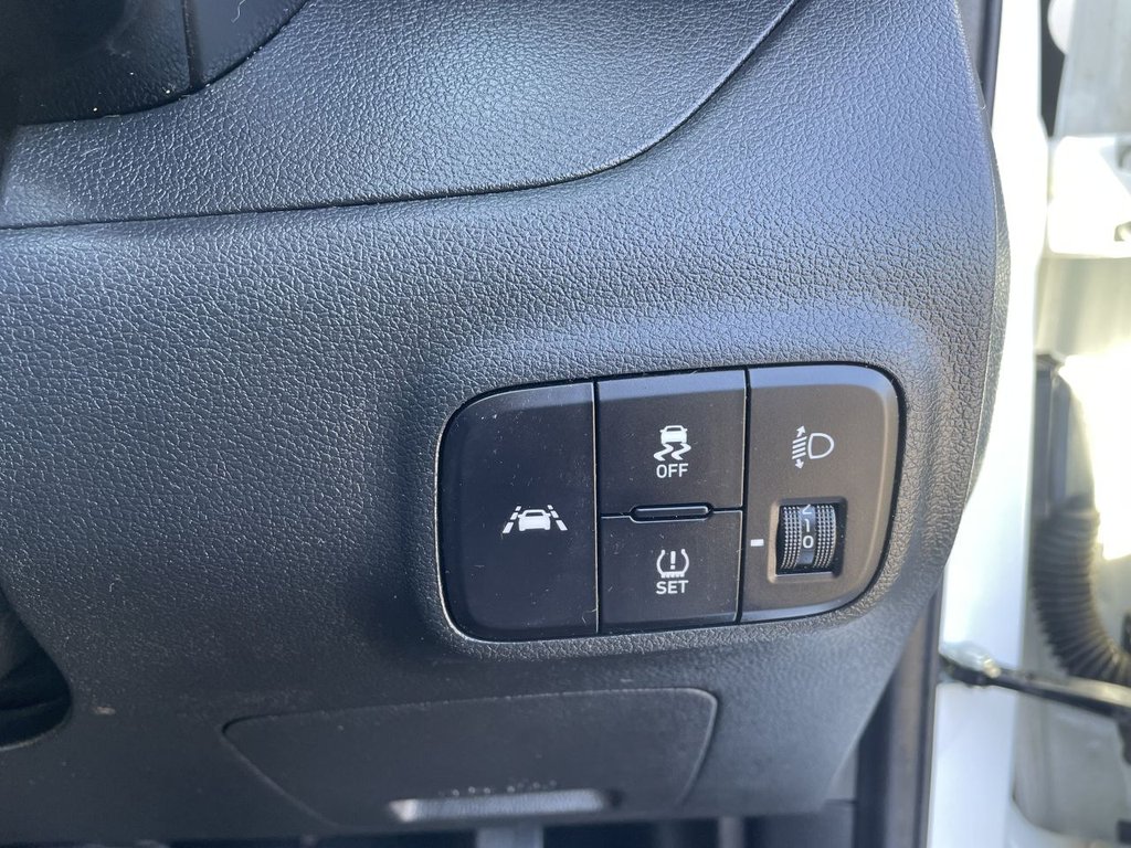USED 2021 21 HYUNDAI I10 1.0 SE Connect Hatchback 5dr Petrol Manual Euro 6 (s/s) (67 ps) Rear Camera, Apple CarPlay