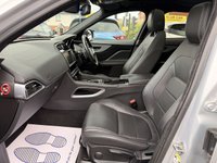USED 2017 17 JAGUAR F-PACE 2.0 D180 R-Sport SUV 5dr Diesel Auto AWD Euro 6 (s/s) (180 ps) Pan Roof, Rear Camera
