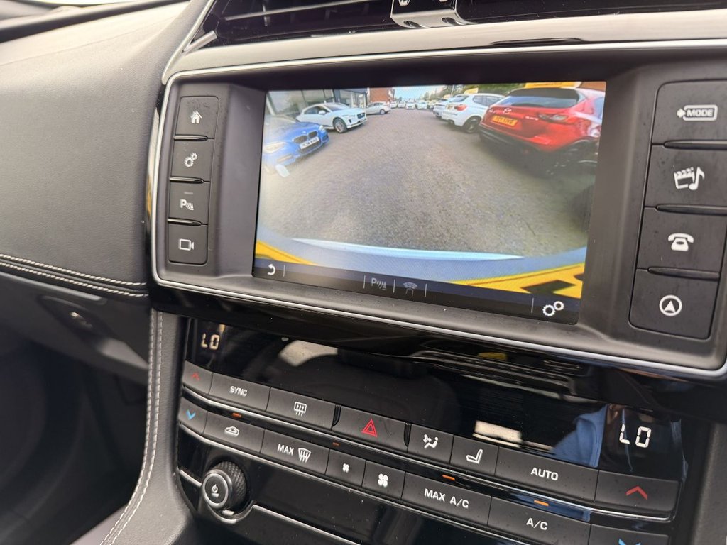 USED 2017 17 JAGUAR F-PACE 2.0 D180 R-Sport SUV 5dr Diesel Auto AWD Euro 6 (s/s) (180 ps) Pan Roof, Rear Camera