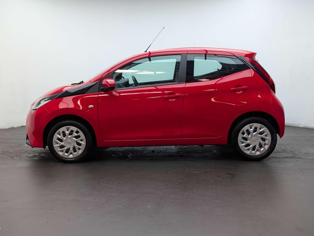 USED 2020 20 TOYOTA AYGO 1.0 Aygo X-Play TSS VVT-i 5dr CLICK+COLLECT / HOME DELIVERY